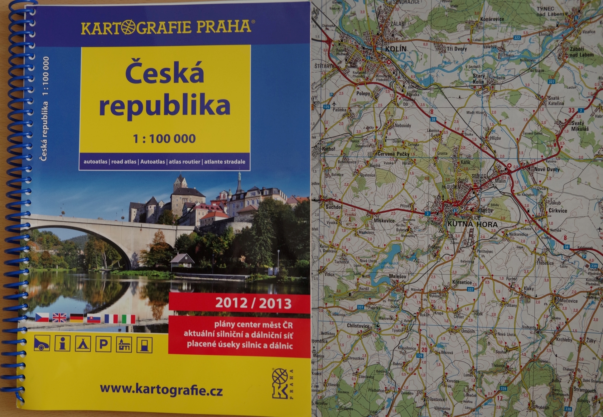 Česká republika ‒ autoatlas 1 : 100 000 – Kartografie PRAHA, a. s.